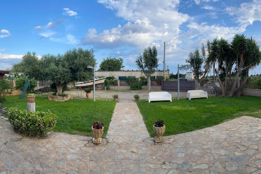 Сasa de vacaciones Casa De Madera Con Piscina En Cambrils *
