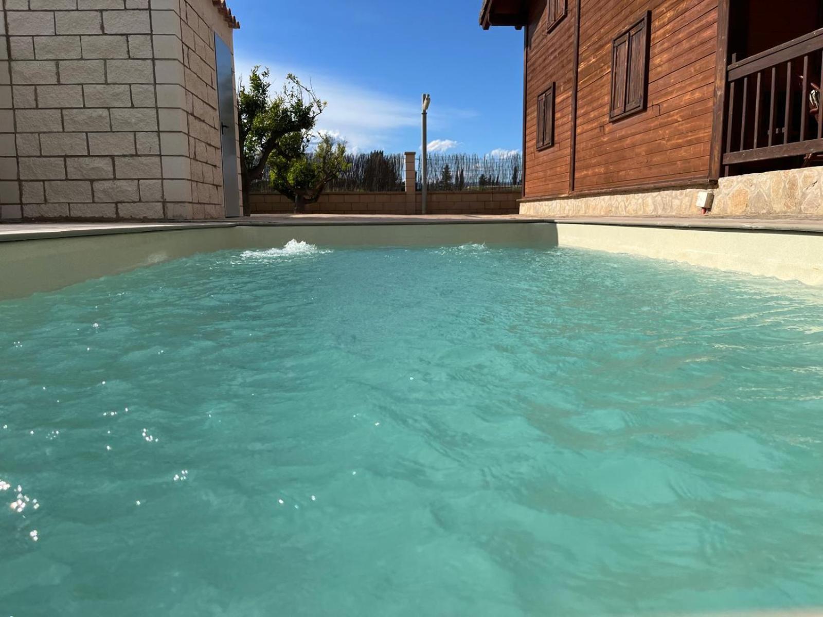 Casa De Madera Con Piscina En Cambrils Сasa de vacaciones Tarragona