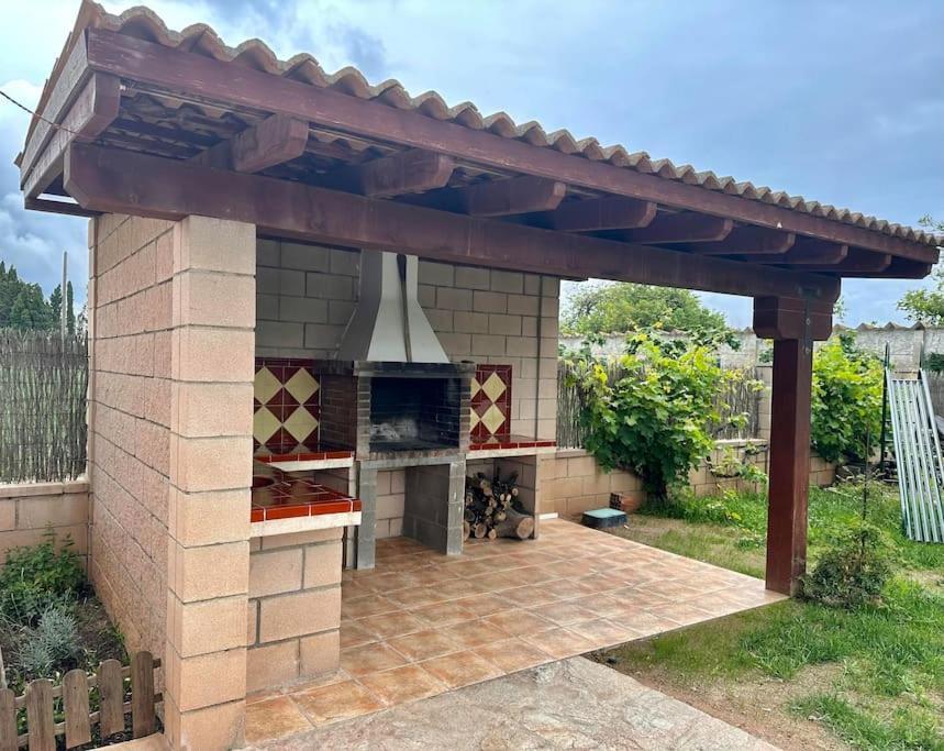 Casa De Madera Con Piscina En Cambrils Сasa de vacaciones *